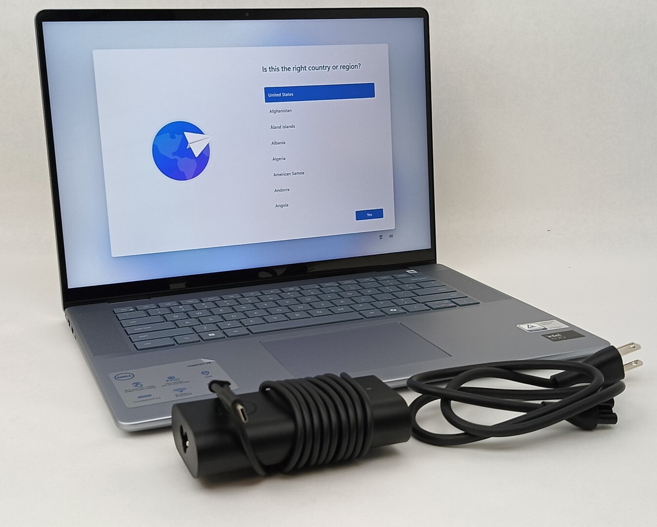 Dell Inspiron 16 Plus 7640 16″ FHD Touch Ultra 7 Processor 155H 32GB 1TB SSD W11