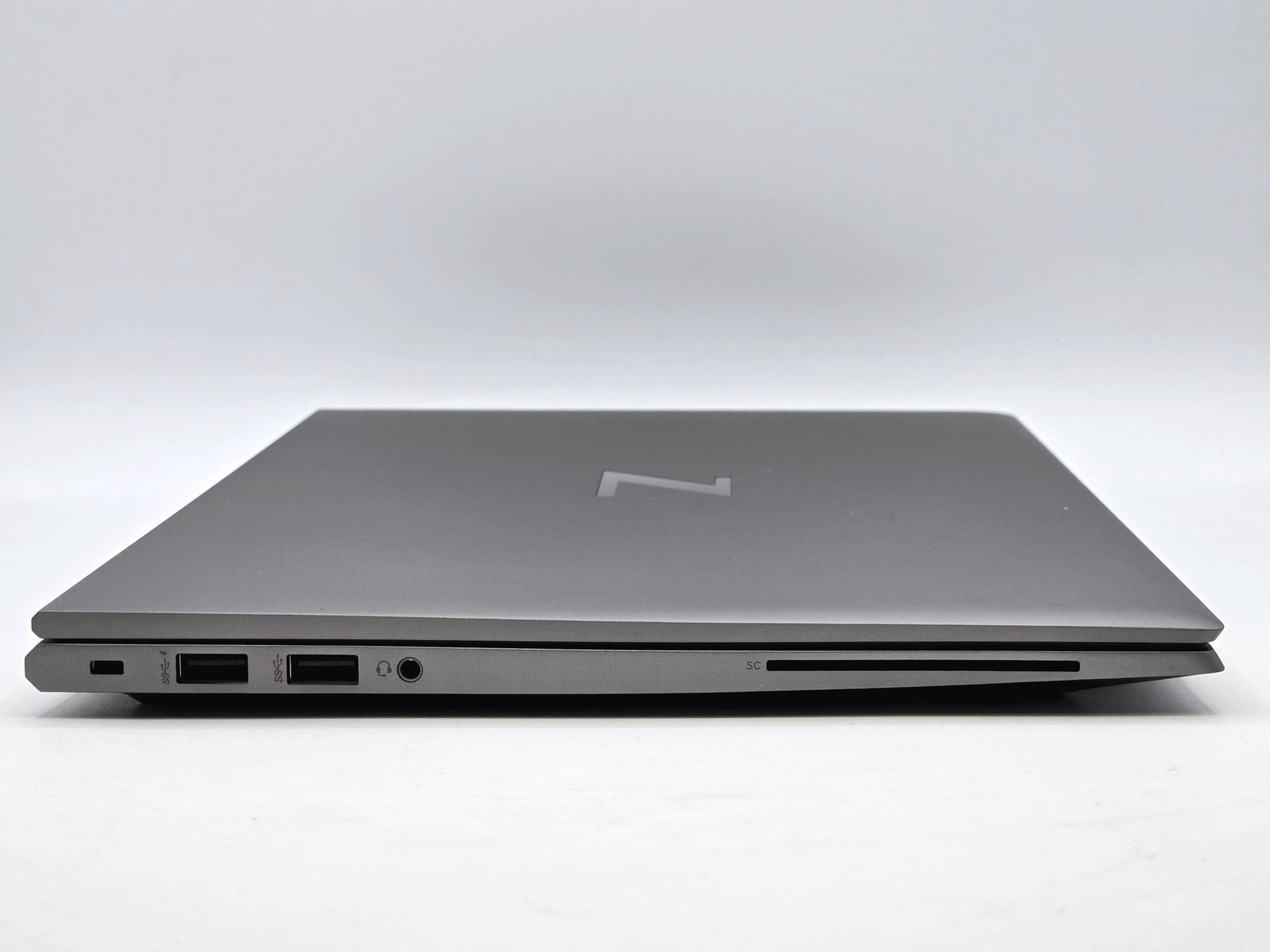 HP ZBook Firefly 14 G8 14″ FHD I7-1185G7 512GB SSD 32GB W11P T500 Webcam Backlit