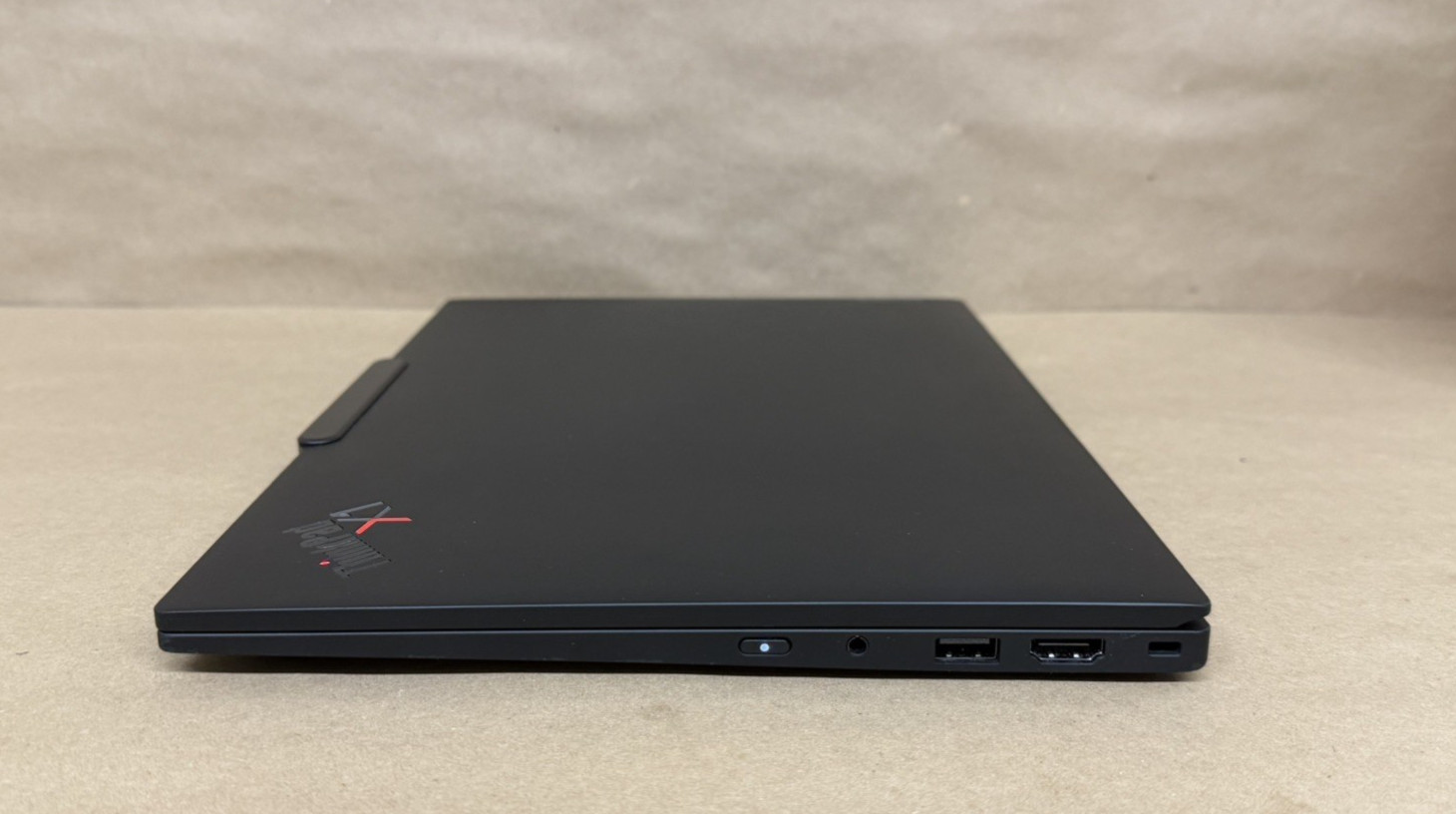Lenovo ThinkPad X1 Carbon Gen 12, 14″ Touch Core Ultra 7 165U 32GB, 1TB