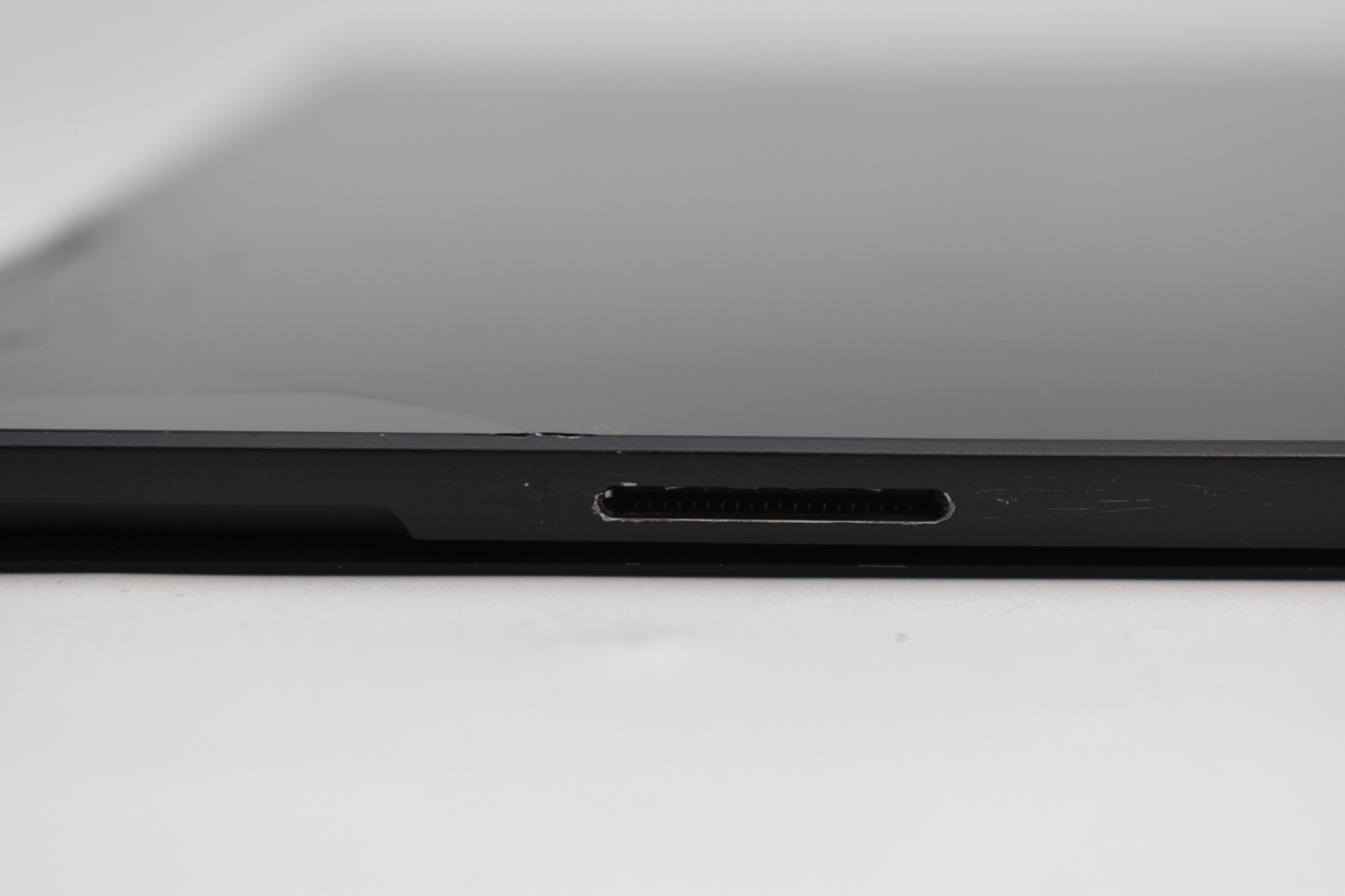 Microsoft SURFACE PRO 7 1866 i7-1065G7 @ 1.30GHz 8GB RAM 256GB SSD WIN11 *READ