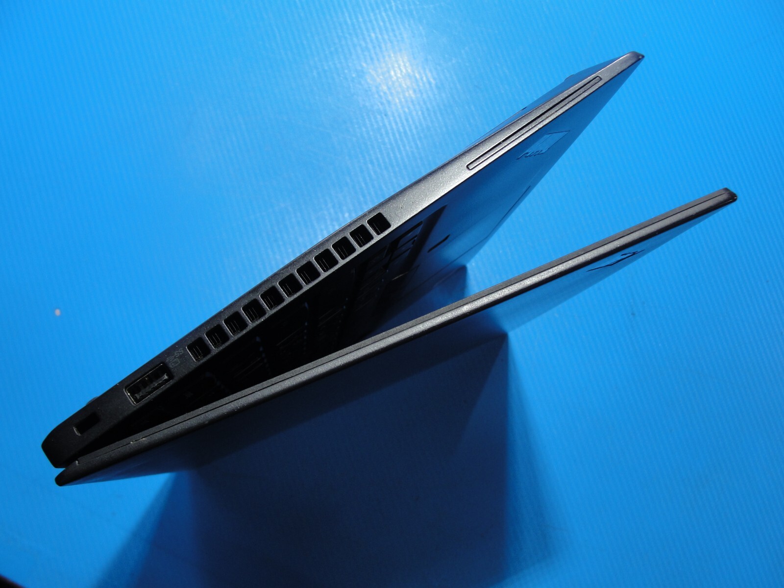 Lenovo ThinkPad T14s Gen 1 14” TOUCH FHD Intel Core i7-10510U 1.8GHz 16GB 512GB