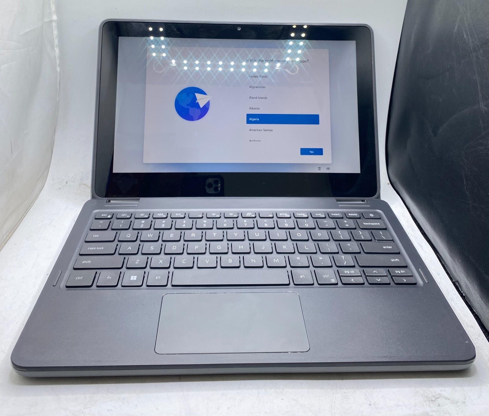 Dell Latitude 3120 2-in-1 11.6″ Touch Intel Pentium N6000 8GB RAM 256GB SSD