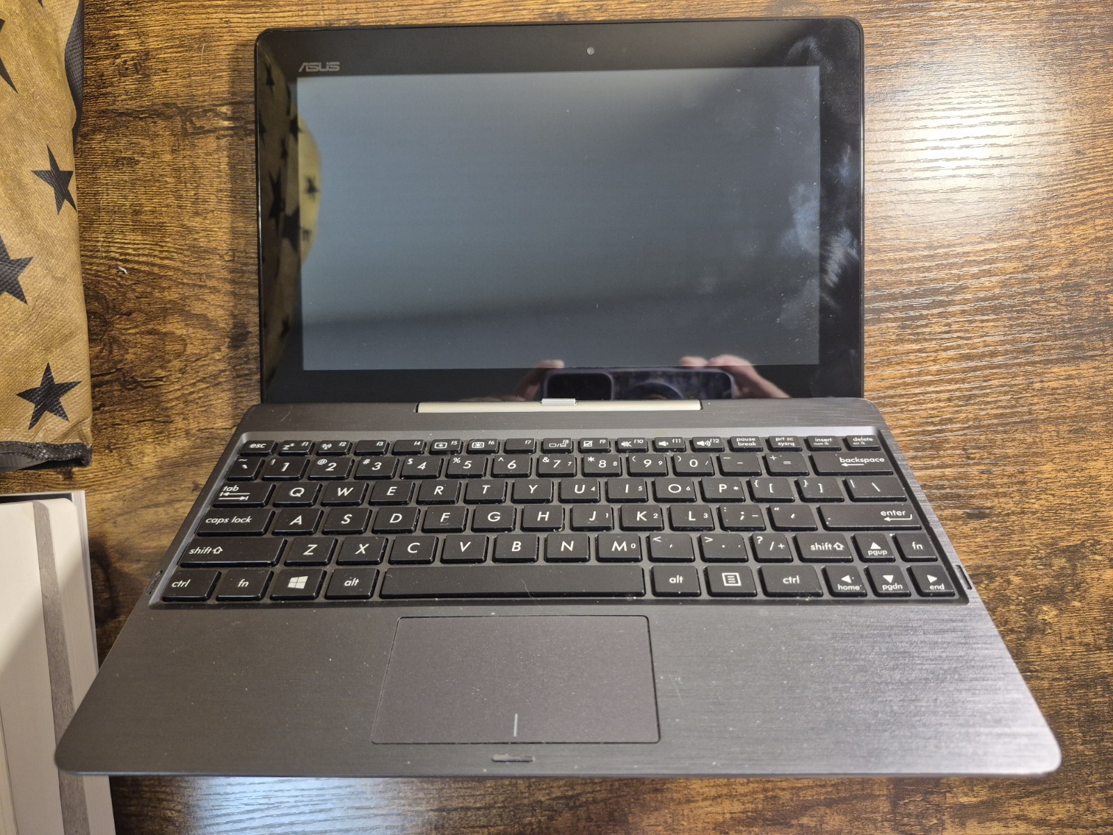 ASUS 2‑in‑1 Detachable Laptop/Tablet – Working – Good Condition