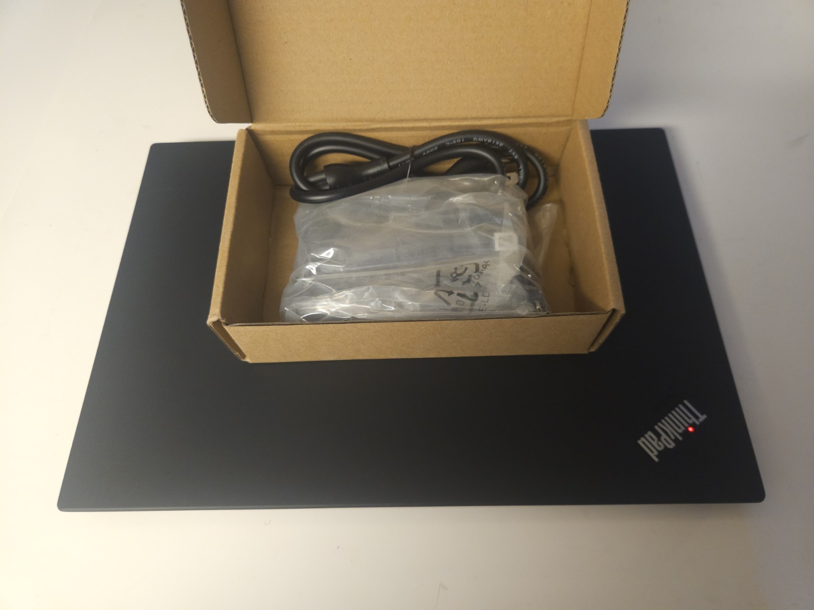 Lenovo ThinkPad T14 i7 24gb Ram 3.0ghz 512gb NVMe Drive Gen2 14″Touchscreen