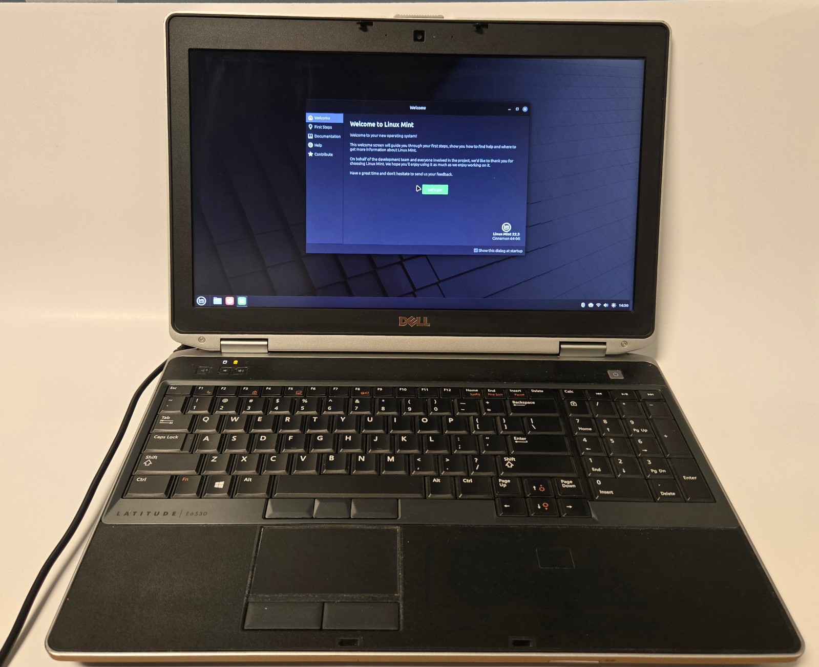Dell Latitude E6530 15.6″ i7 2.80GHz 8GB 256GB SSD Webcam Backlit Linux Mint OS
