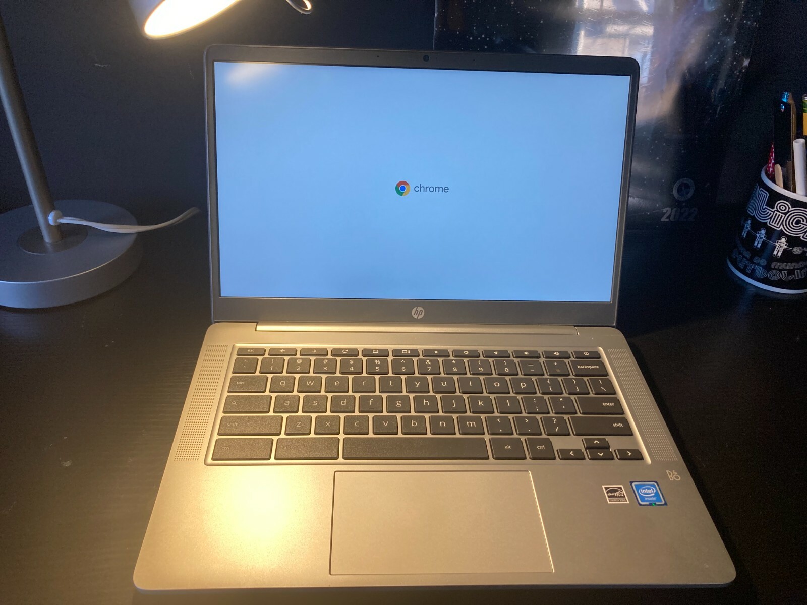 HP 14a-na0020nr 14 inch (32GB, Intel Celeron, 1.10GHz, 4GB) Chromebook – White –