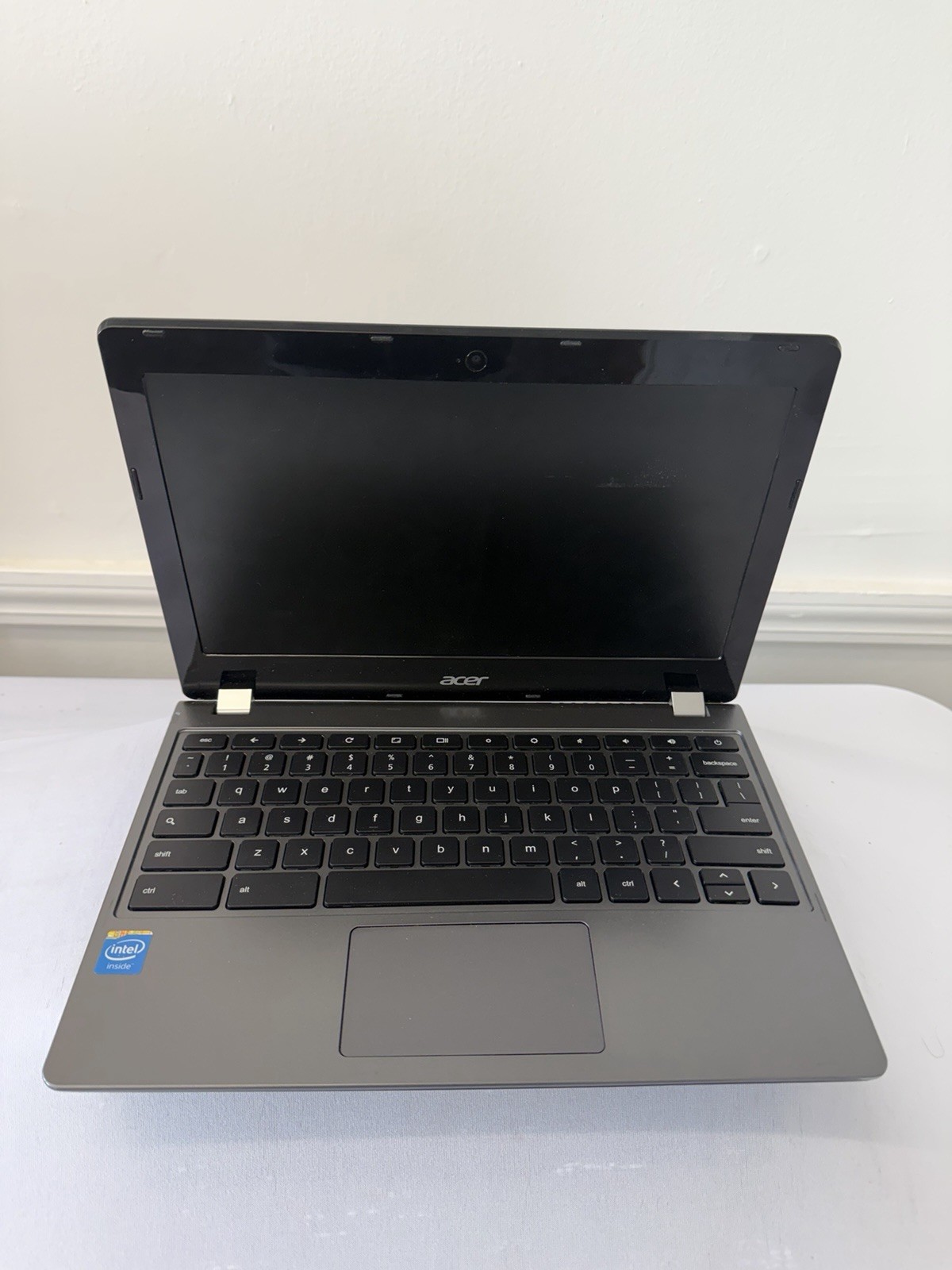 Acer Chromebook C740-C3P1 Laptop – Good Screen – Intel Celeron 3205U – Read Des