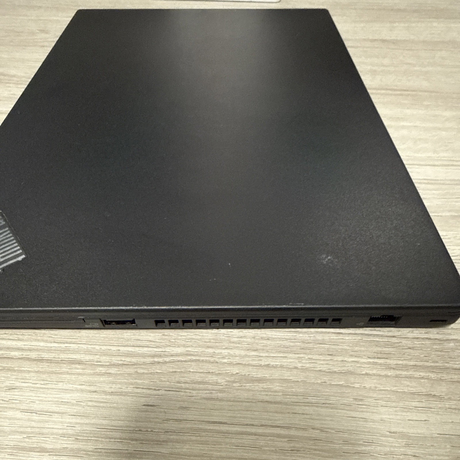Lenovo ThinkPad T14 Touch Screen 14” Laptop i7-10610U 16GB 256GB SSD Win 11 Pro