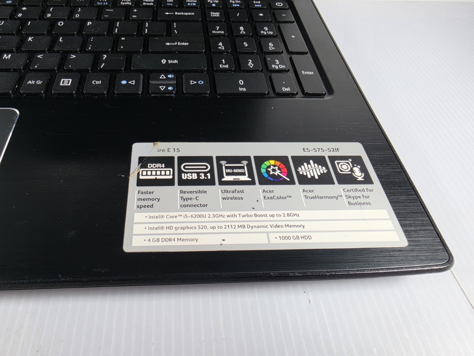 Acer Aspire E5-575 Intel i5 6200U 2.3GHz 8GB RAM 750GB HD Windows 10