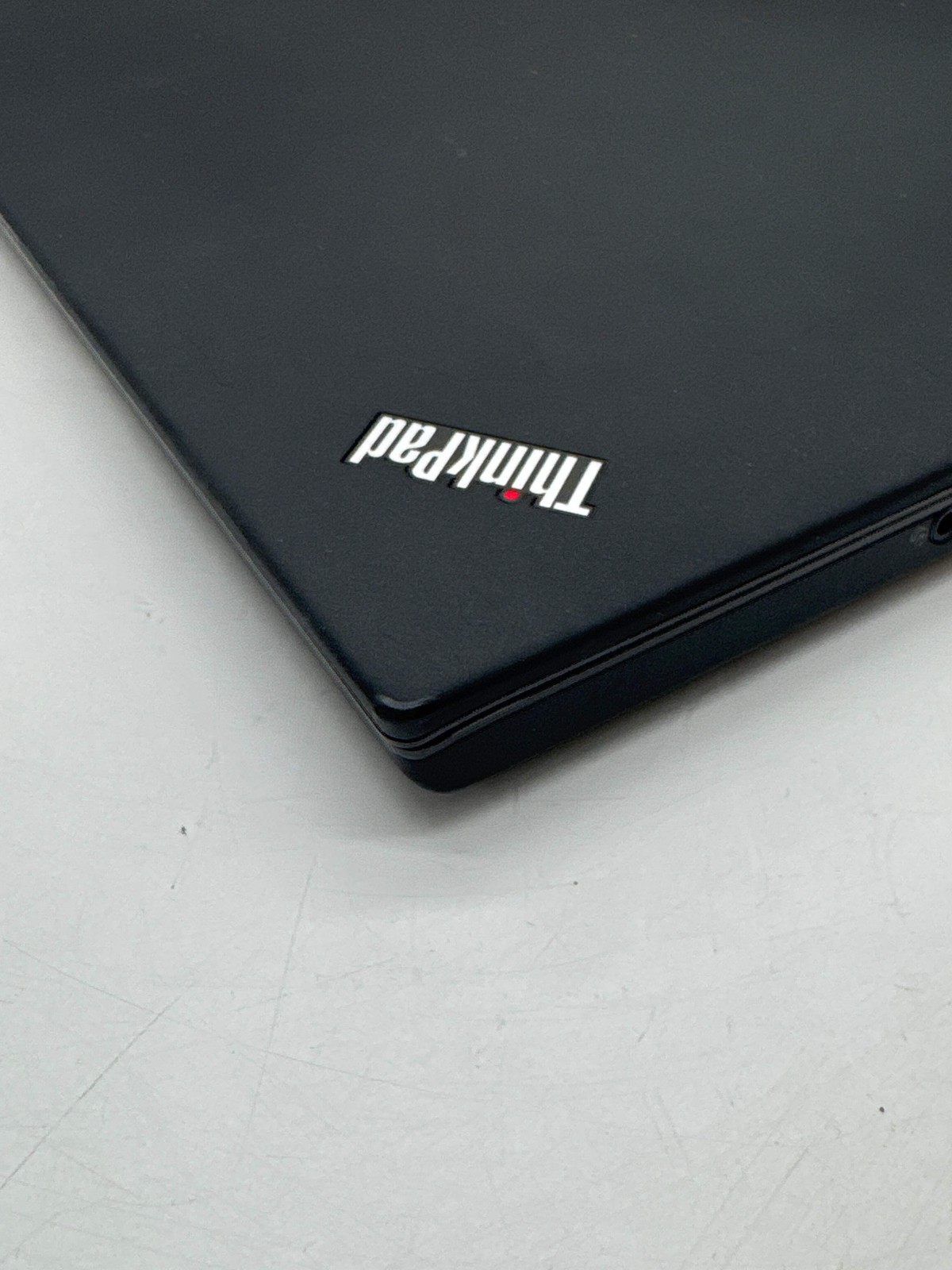 Lenovo ThinkPad T440 Core i7 -4600U 8GB RAM 512GB HDD 13-inch Black Laptop