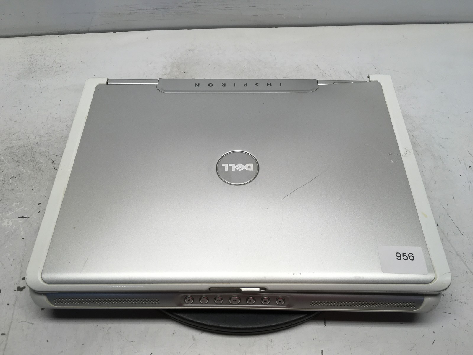 Dell Inspiron E1505 MM061 Intel Core Solo 06E8 1.66GHz 1 GB NO HDD No Batt