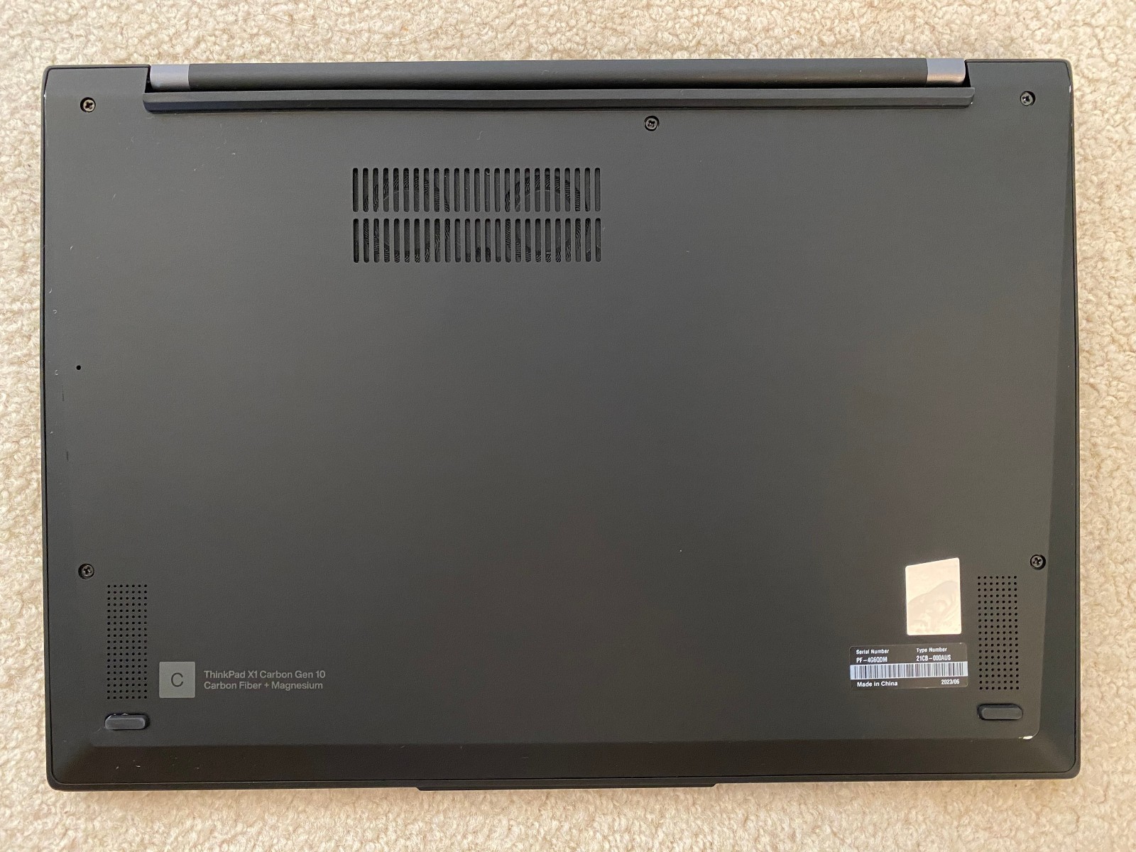 LENOVO THINKPAD X1 CARBON GEN10 14″ 256GBSSD 12thGEN INTELCORE i5-1240P WIN11PRO