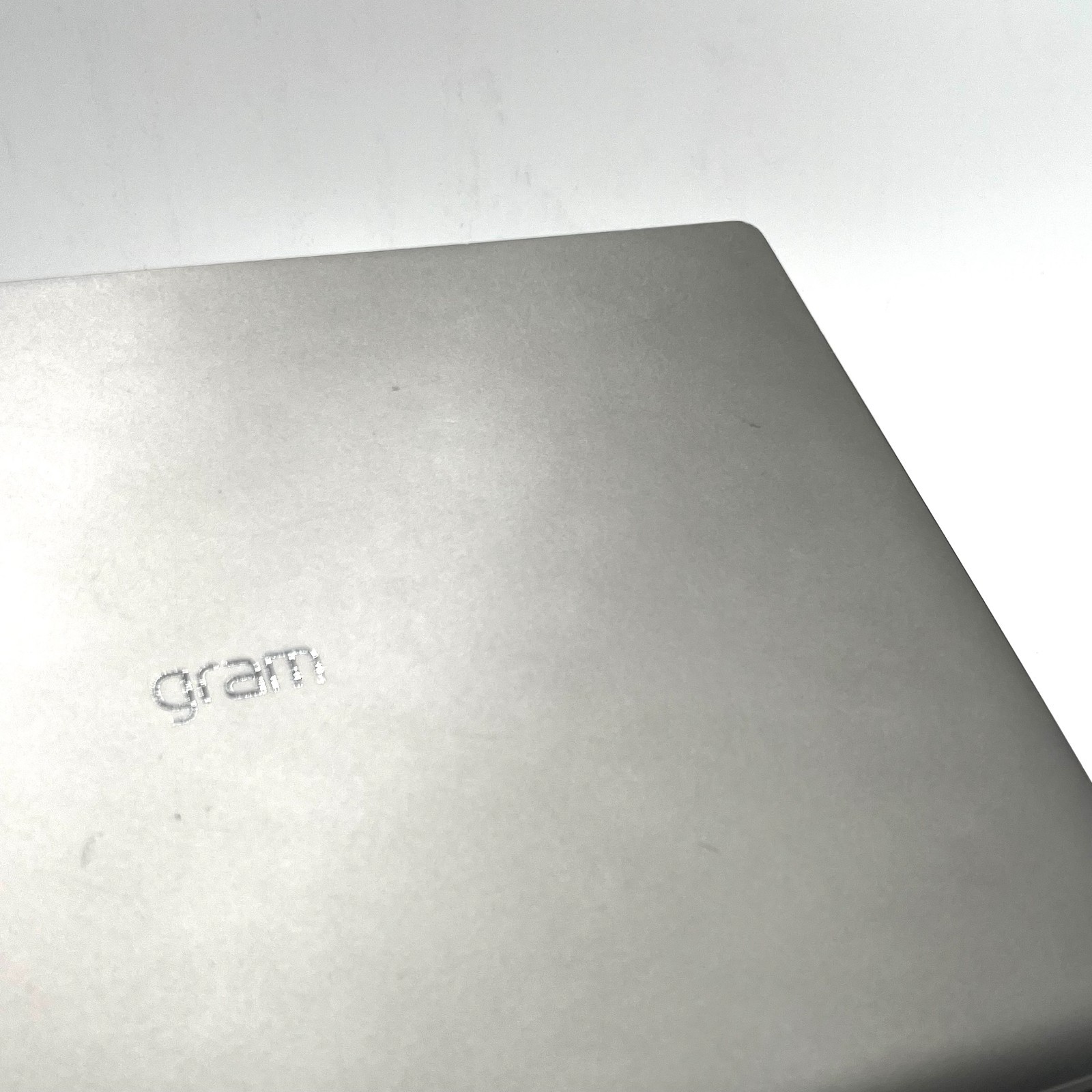 LG Gram 17″ 17Z90N i7-1065G7 16GB RAM 512GB SSD No OS | TESTED USED