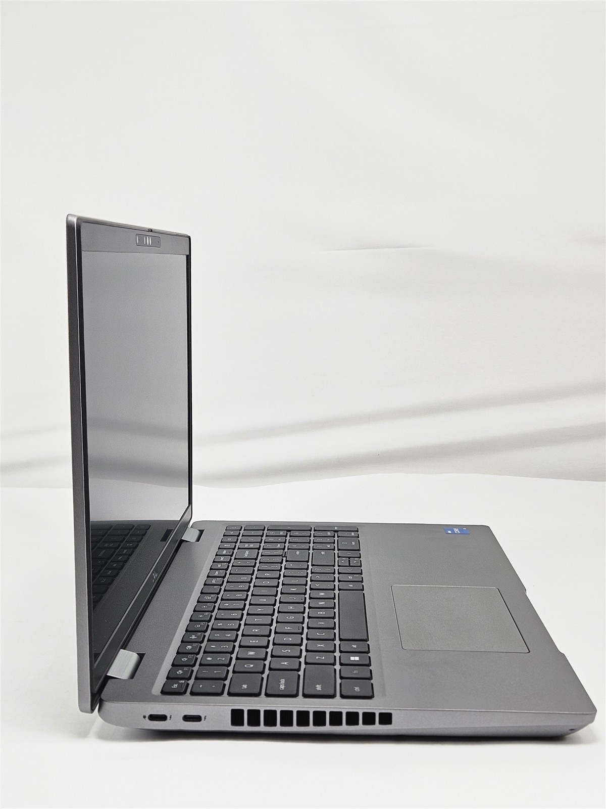 Dell 15.6″ Latitude 5531 16GB RAM 256GB SSD Intel Core i5-12500H Iris Xe