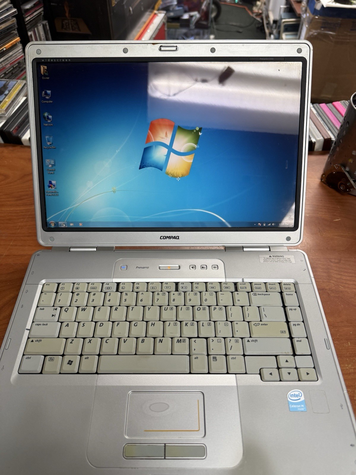 Compaq Presario C500 15.4″ Windows 7- 250HDD 1.60GHz 2GB DVDRW Vintage Retro