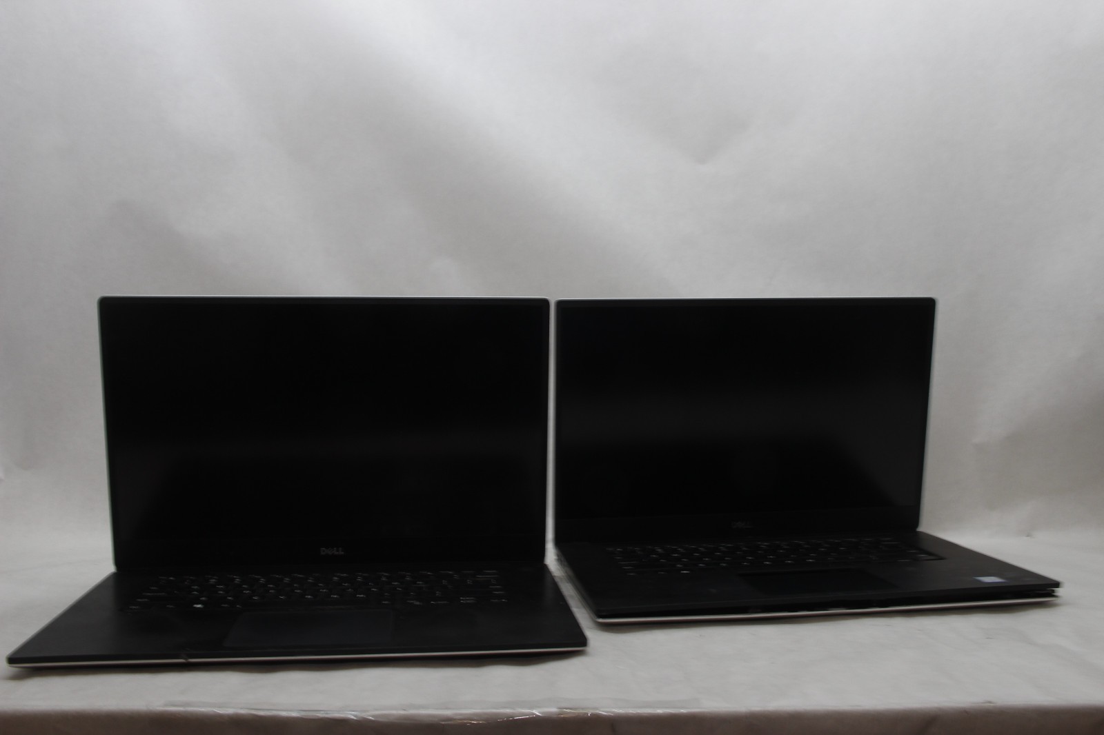Lot of 1 Dell XPS 13 9370 & 1 7390 13.3″ Laptops Intel i7 8 GB RAM NO SSDS AS-IS