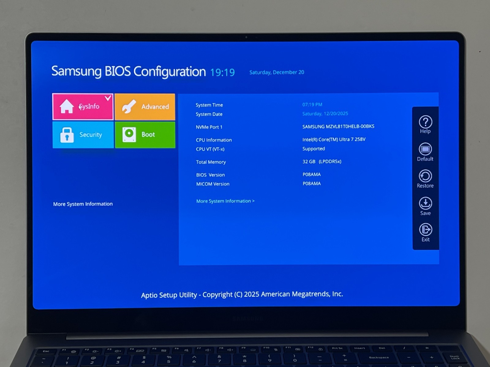 Samsung Galaxy Book5 Pro 16″ 3K Touch PC Ultra 7 RAM 32GB SSD 1TB NP960XHA
