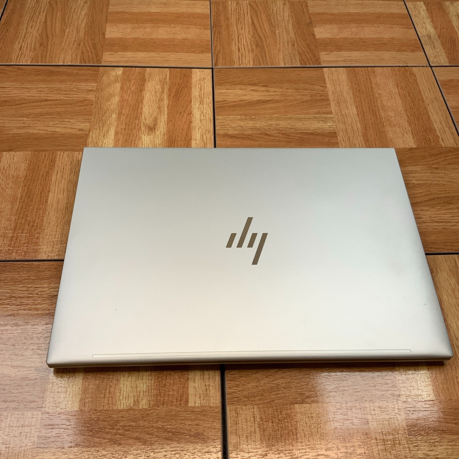 HP EliteBook 860 G9 12th Gen Intel i7-1255U 16GB RAM 256 GB SSD Win 11 Pro