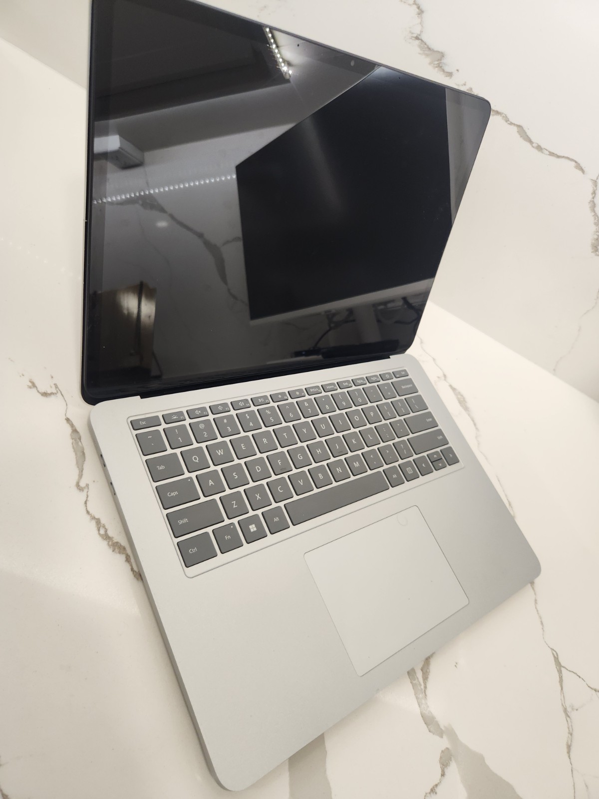 Microsoft Surface Laptop Studio 14.4 2K TOUCH i7-11370H 32GB 1TB RTX 3050 Ti