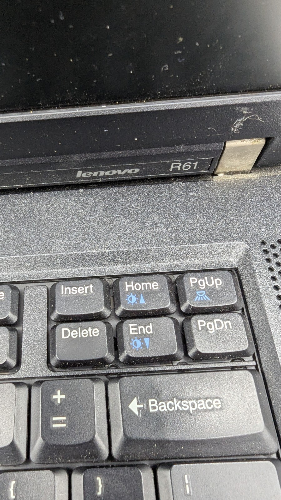 (2) Lenovo ThinkPad R61 Intel Celeron Read