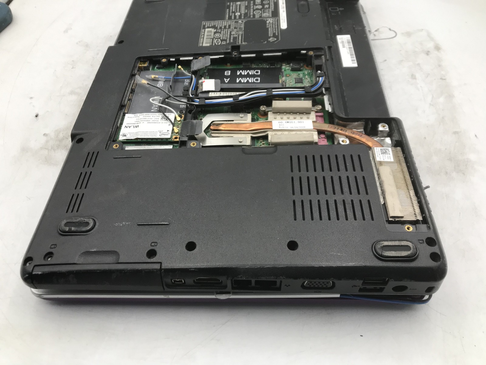 DELL INSPIRON 1525 – FOR PARTS/REPAIR – INTEL CELERON – NO RAM – READ DESC – BB!