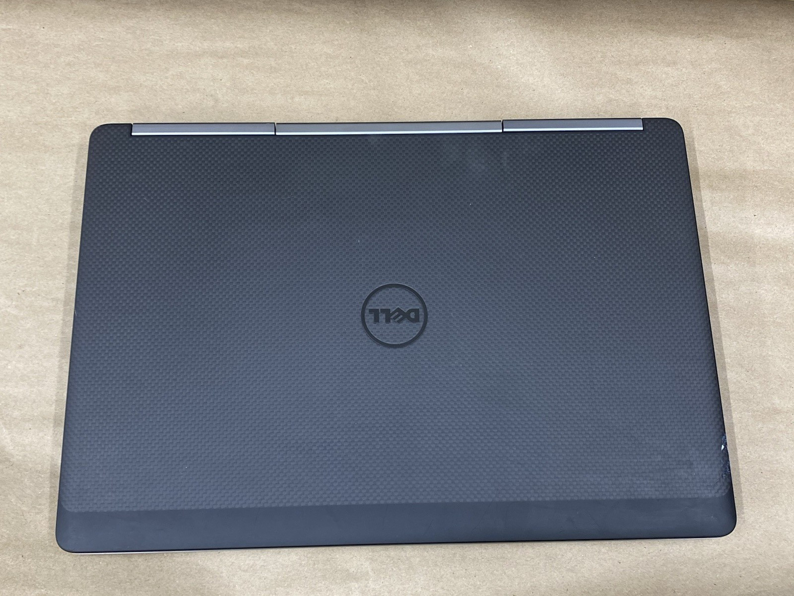 Dell Precision 7520 – 3840×2160 – E3-1575M – 8GB – 256GB SSD – Win 10 Pro READ