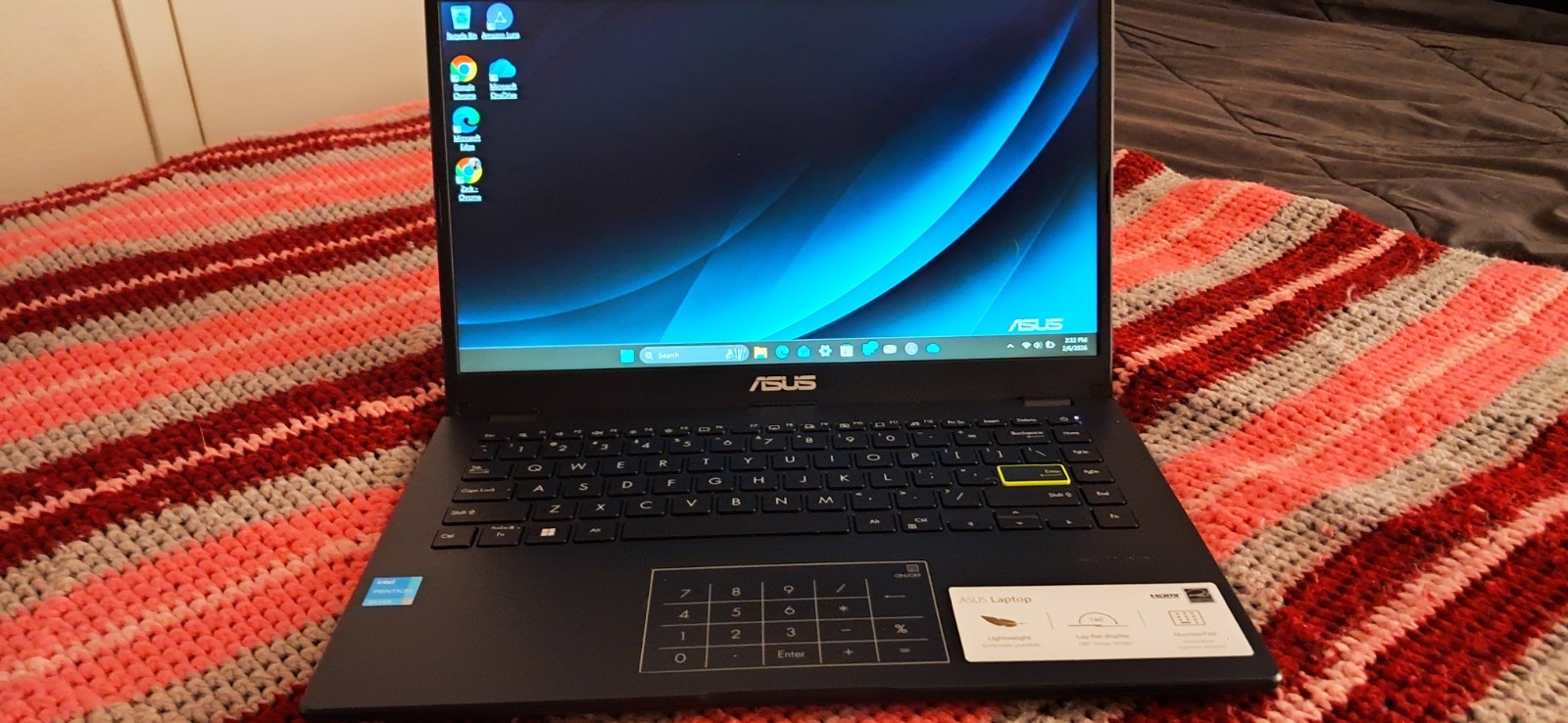 ASUS E410KA 14″ Laptop Intel Celeron Windows 10 Black Wi-Fi Bluetooth Webcam