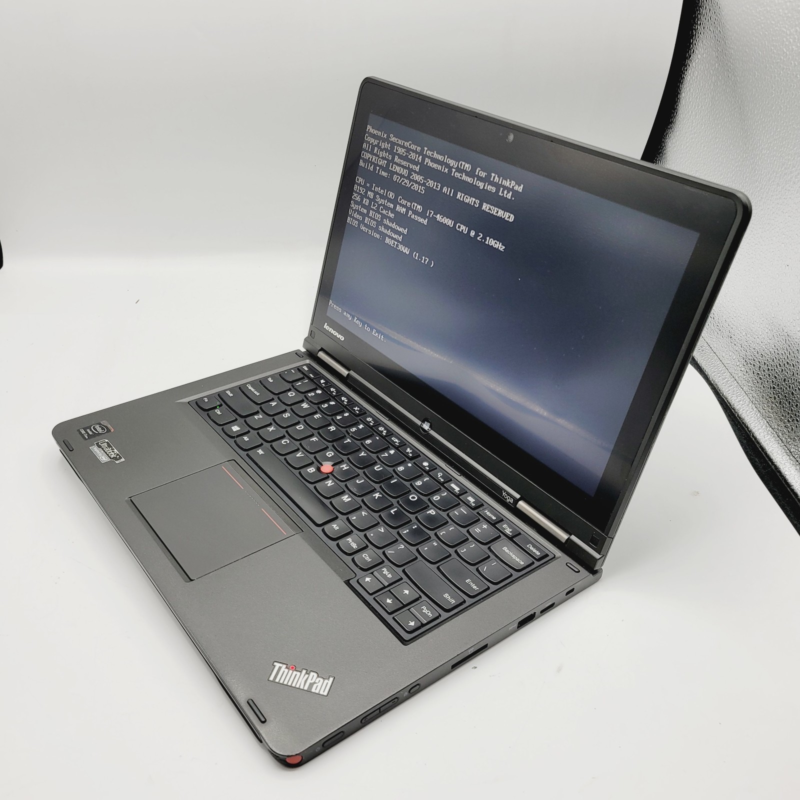 Lenovo ThinkPad Yoga Core i7-4600u 2.1GHz 8GB No HDD 13″ ***Boot to Bios