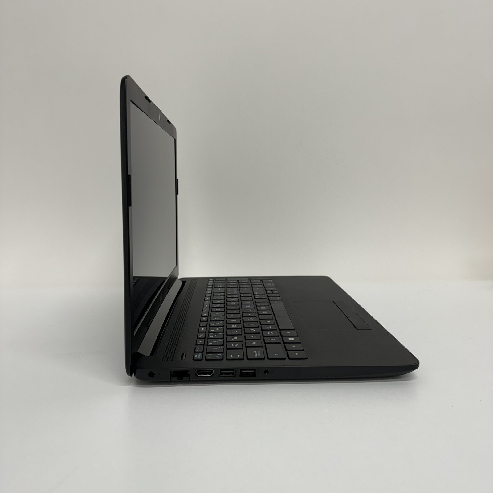 HP 15-db0008ca 15.6″ AMD E2-9000e 1.5GHz 4GB RAM 500GB HDD Windows 10