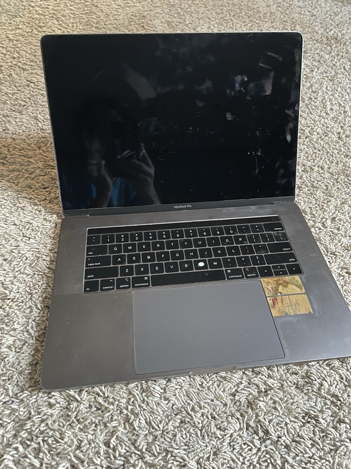 Apple A1990 MacBook Pro 2018 15″ Intel i7-8750H 16GB 256GB SSD Parts Repair