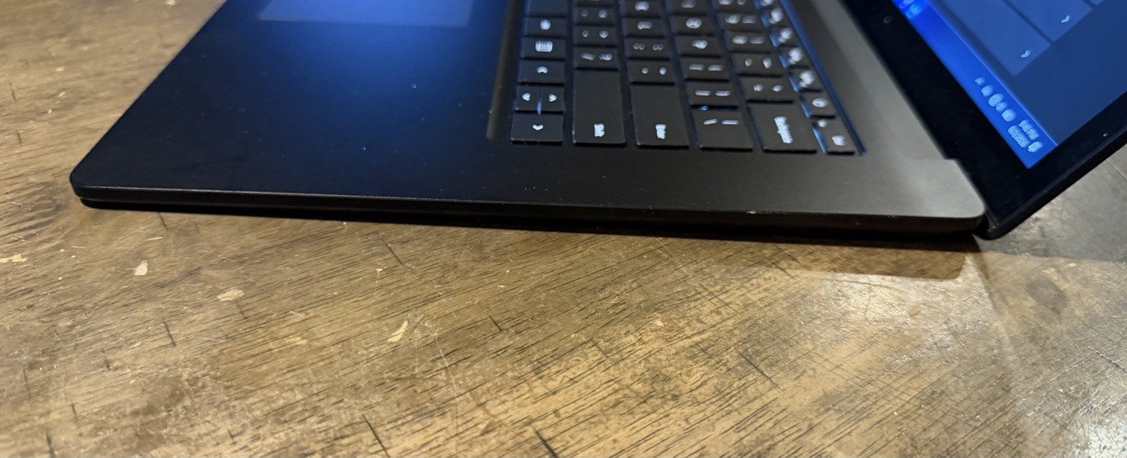 Microsoft Surface Laptop 3 1872 15″ Touch CORE I5-1035G7 8GB RAM 256GB NVME