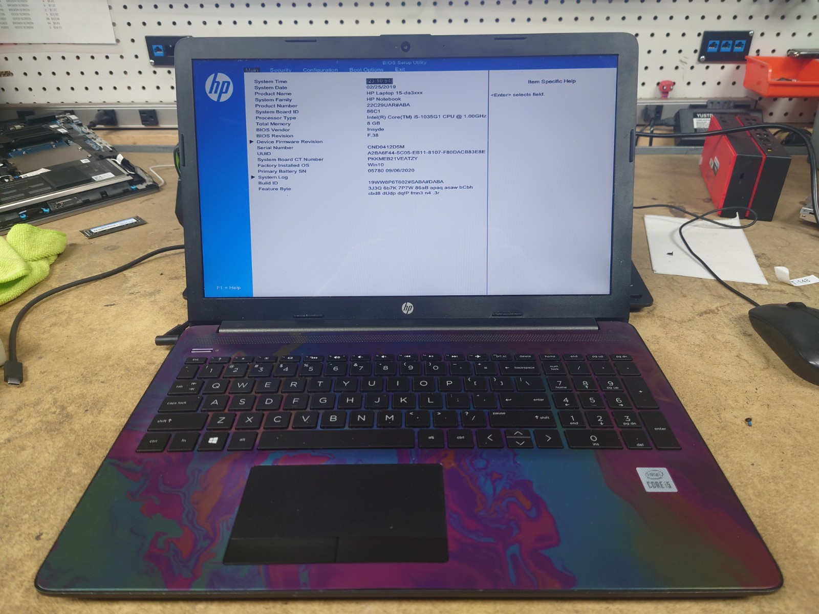 HP Notebook 15-da3018cy 15.6″ HD i5-1035G1 8GB RAM No OS
