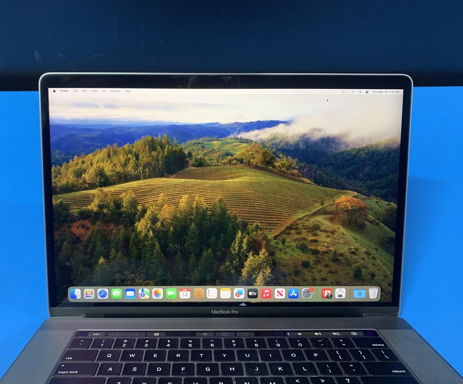 Apple MacBook Pro A1990 15″ Core i9 9980HK 2.40GHz 32GB DDR4 1TB SSD Sonoma
