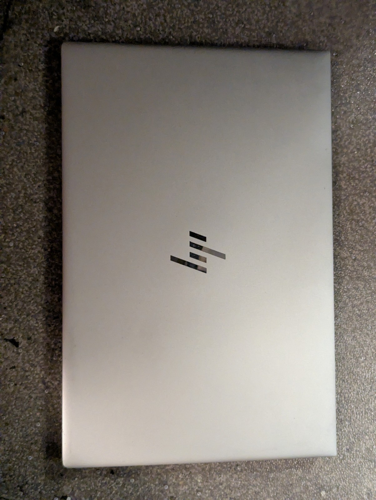 HP ENVY 15-ep0025cl 15.6″ i7-10750H GTX 1660Ti 16GB RAM 512GB SSD W11 (Read)