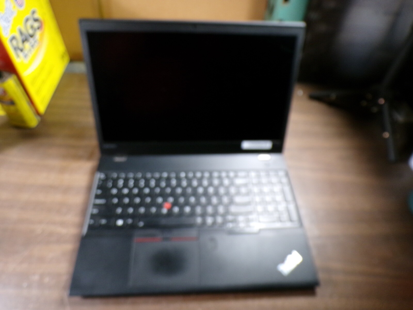THINKPAD LENOVO T570 INTEL CORE i5-6300U 2.40GHZ 4GB RAM **NO HD/ NO CADDIE