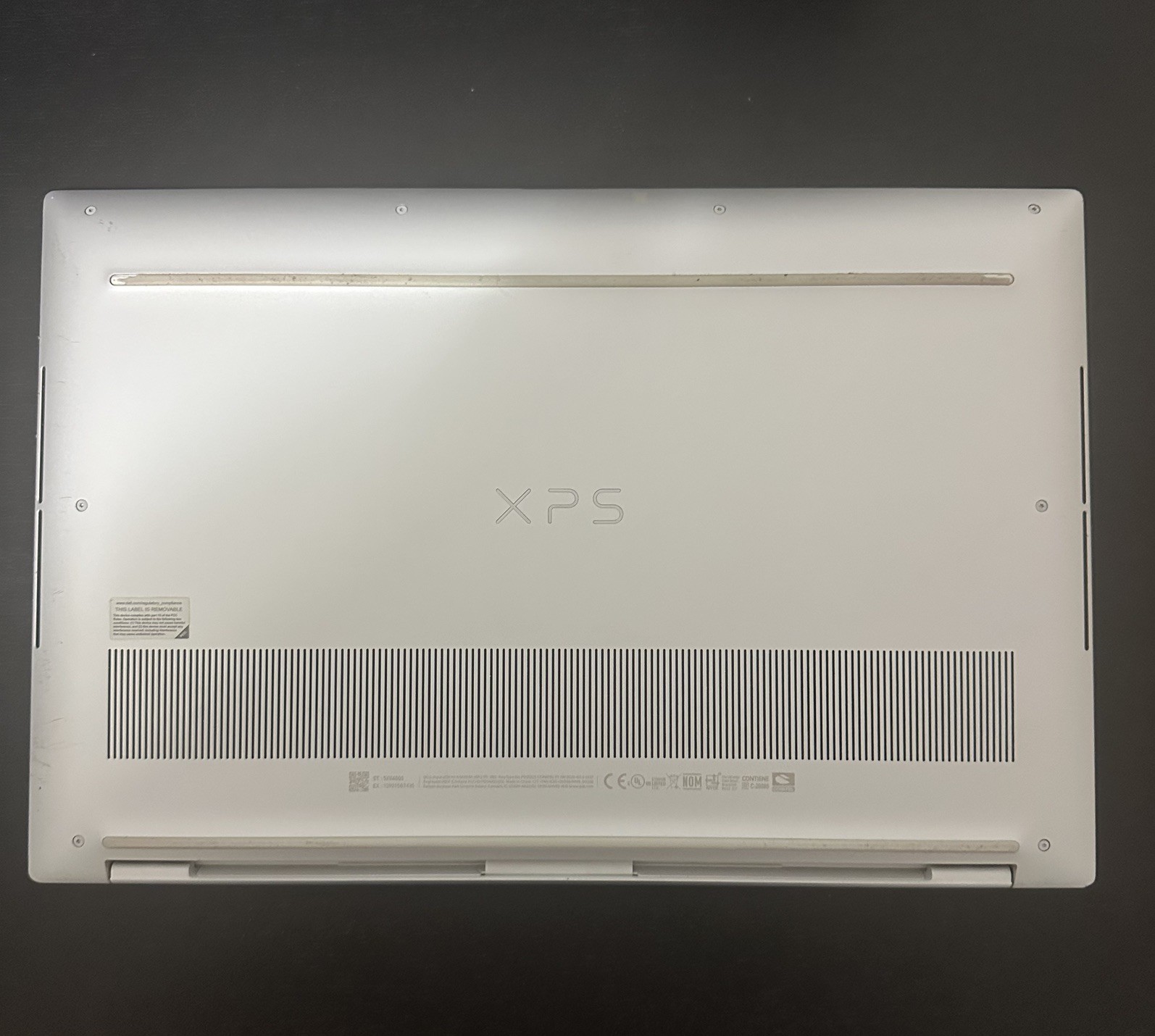 Dell XPS 15 9520 i7-12700h, 1TB SSD, OLED Touchscreen, 64 GB RAM