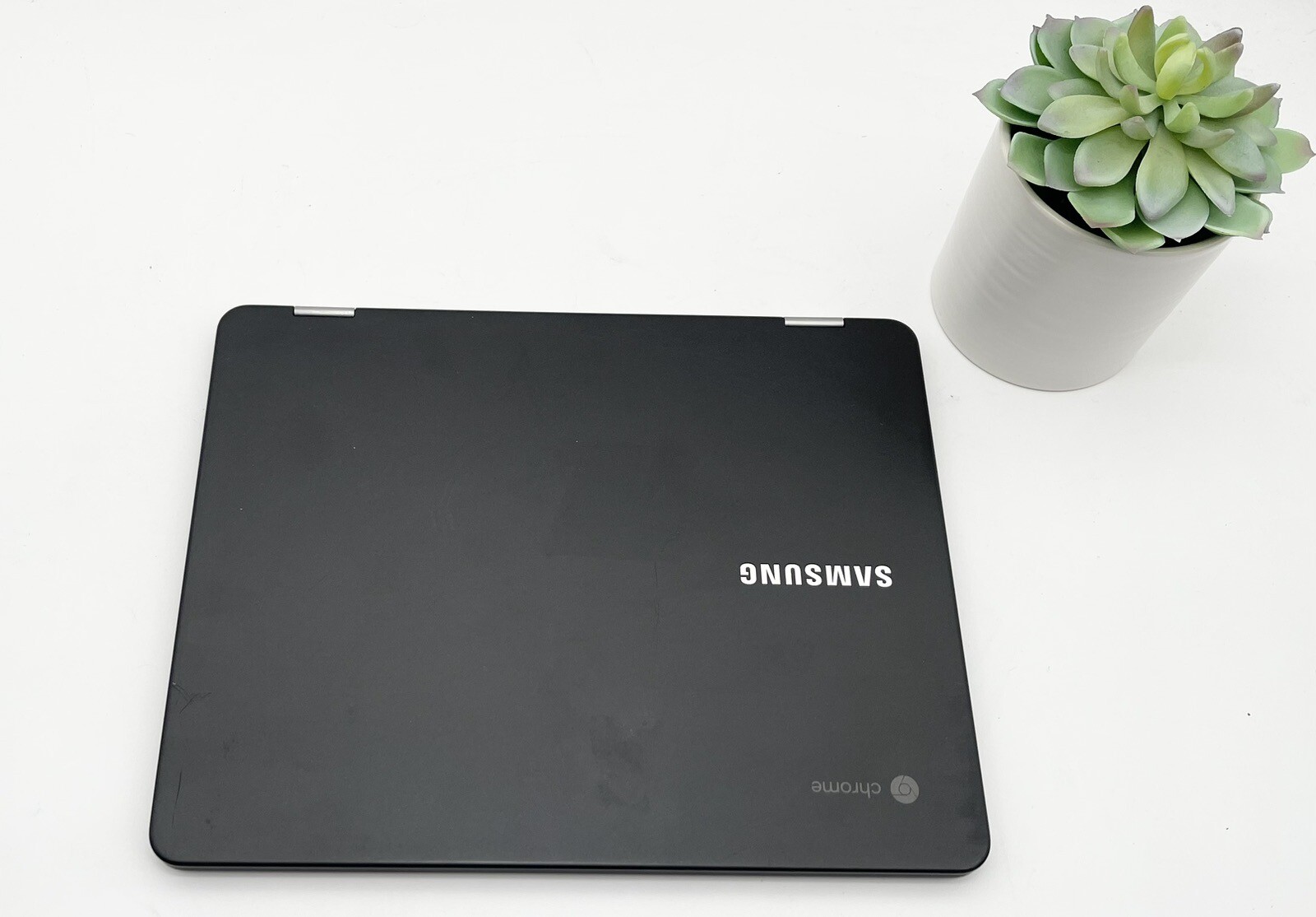 Samsung Chromebook XE510C24 12.3” – 32GB, Intel Core m3 2.2 GHz, 4GB FOR PARTS