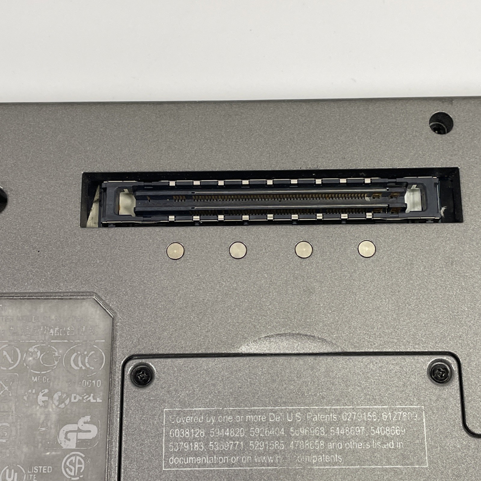 DELL LATITUDE D410 – No Hard Drive – INTEL CENTRINO – 2 GB RAM *READ DESCRIPTION