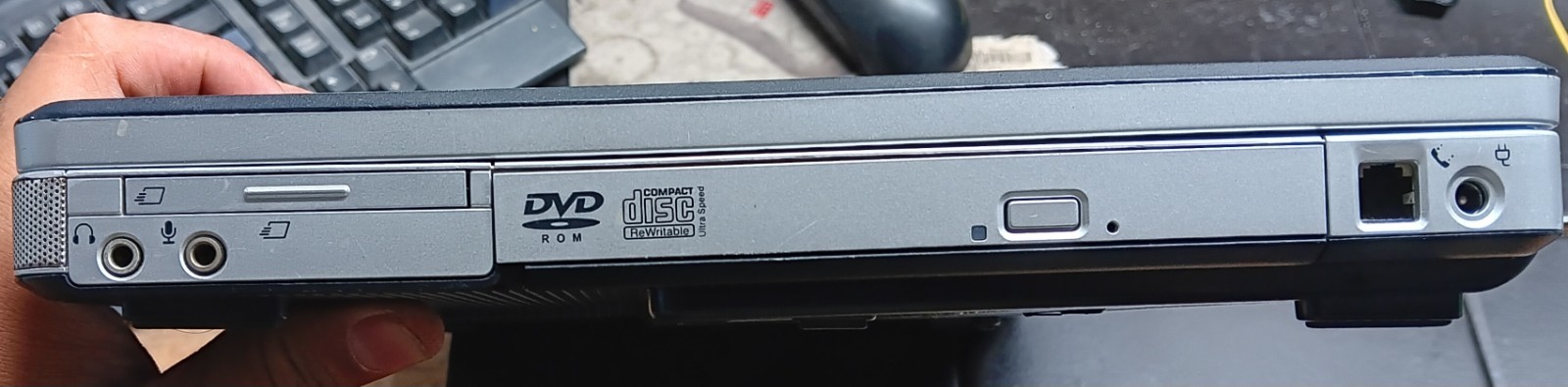 Compaq Presario V5000 AMD Sempron 2GHz 2 GB RAM 160GB HDD**REPAIR OR PARTS**