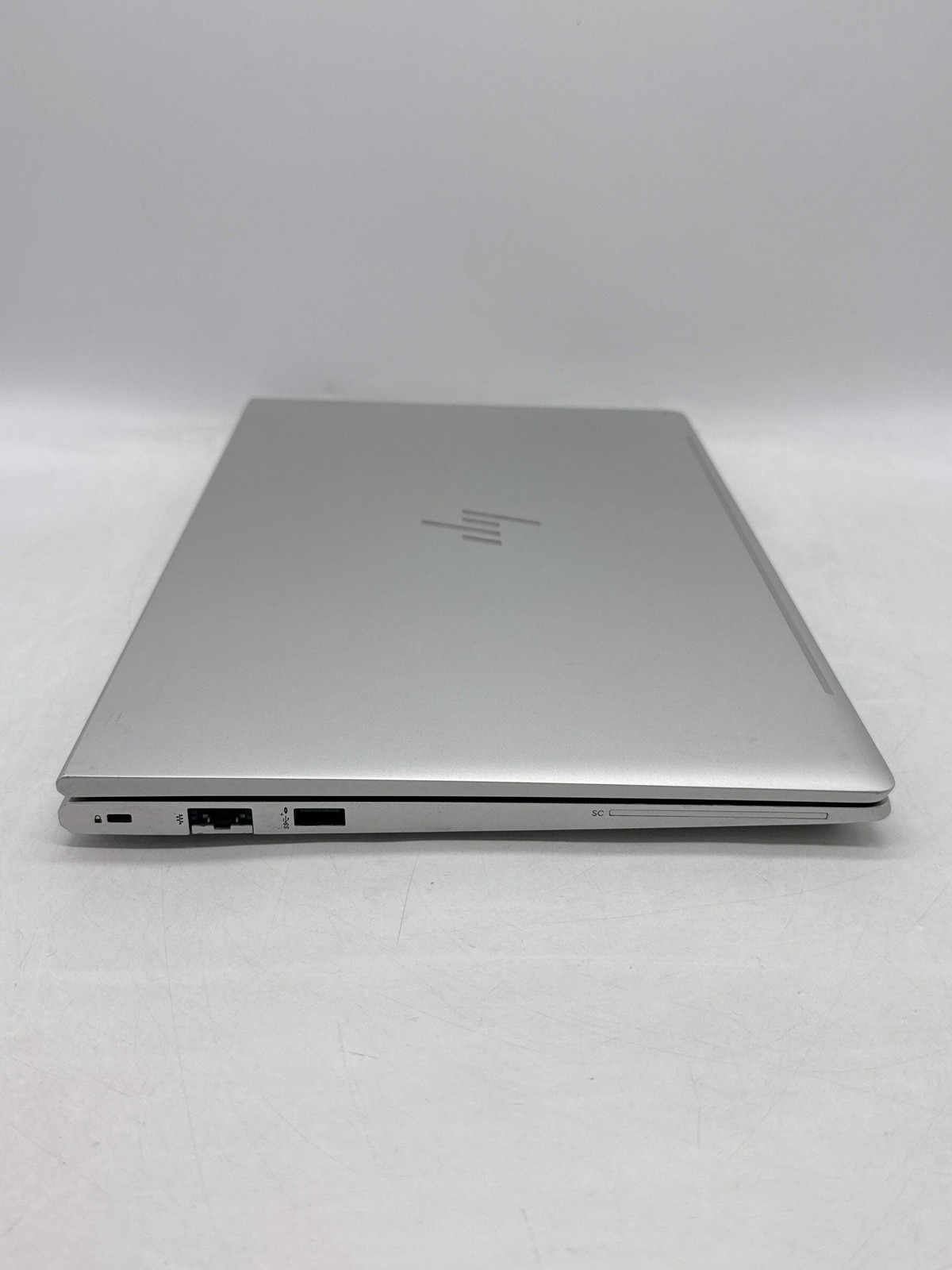HP EliteBook 640 G10 14.0″ Touch Core i5-1335U 256GB SSD 8GB RAM- Screen Marks