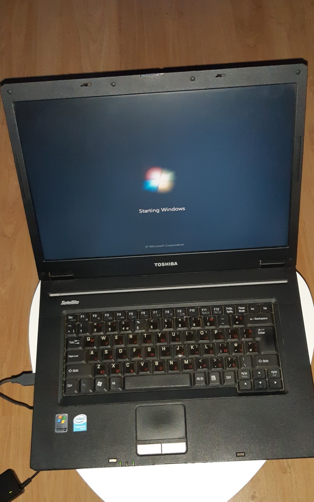 Toshiba Satellite l30-134 Celeron® M CPU 410 1.46 GHz 1.5GB RAM, 120 GB HDD Win7