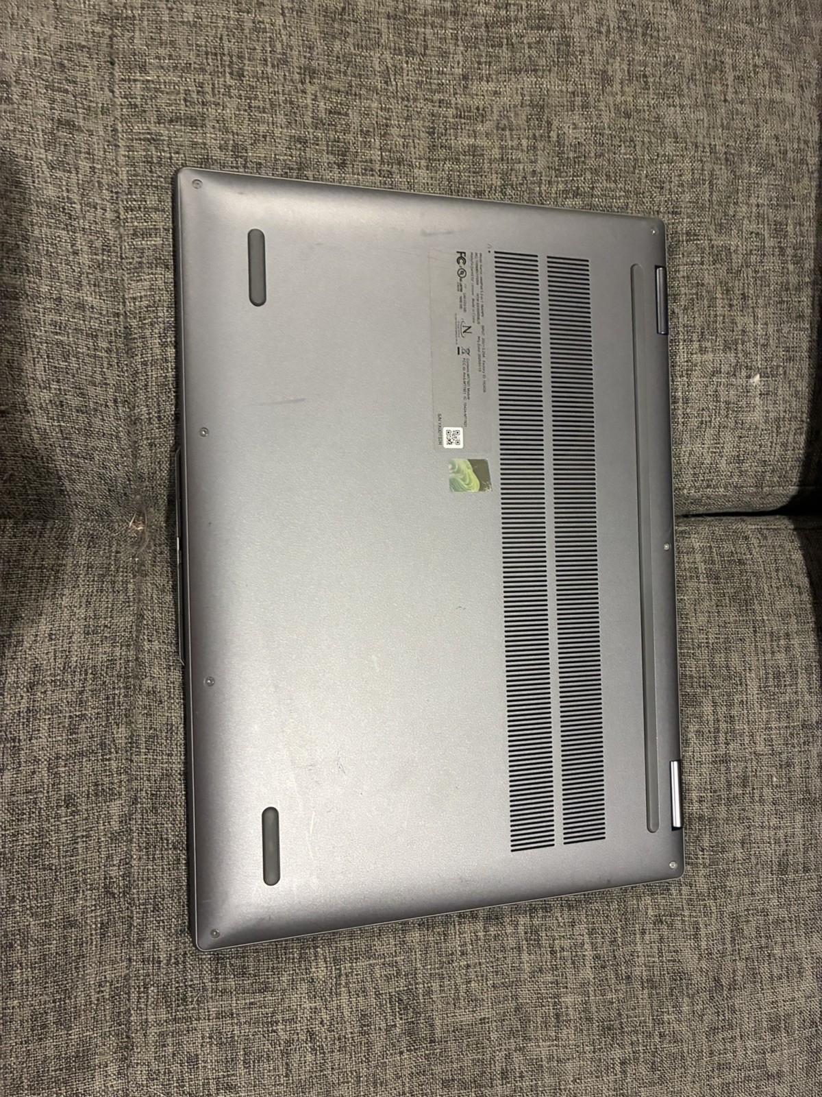 Lenovo IdeaPad 5 2-in-1 14AHP9 14″ Ryzen 7 8845HS 3.8GHz 16GB RAM 1TB SSD