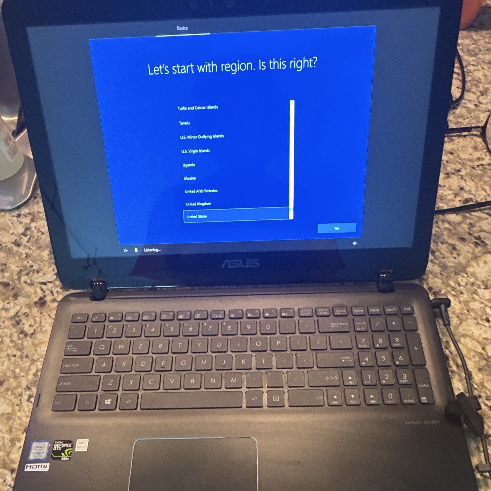 ASUS Q534U 15.6″ Intel Core i7 7th Gen GTX 950M Windows HDMI Black