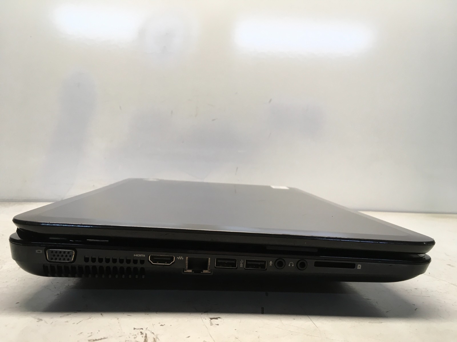 HP Pavilion G7-2246NR AMD A6-4400M 2700MHz 8 GB NO HDD No Batt
