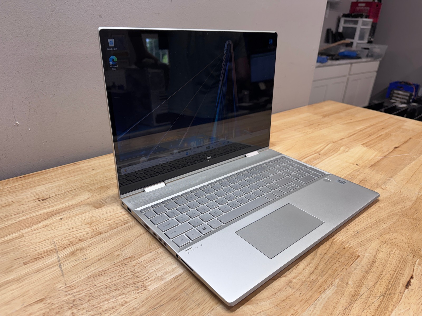 HP ENVY x360 15m-DR 15.6″ TOUCHSCREEN Laptop Intel Core i5, 256GB SSD, W11