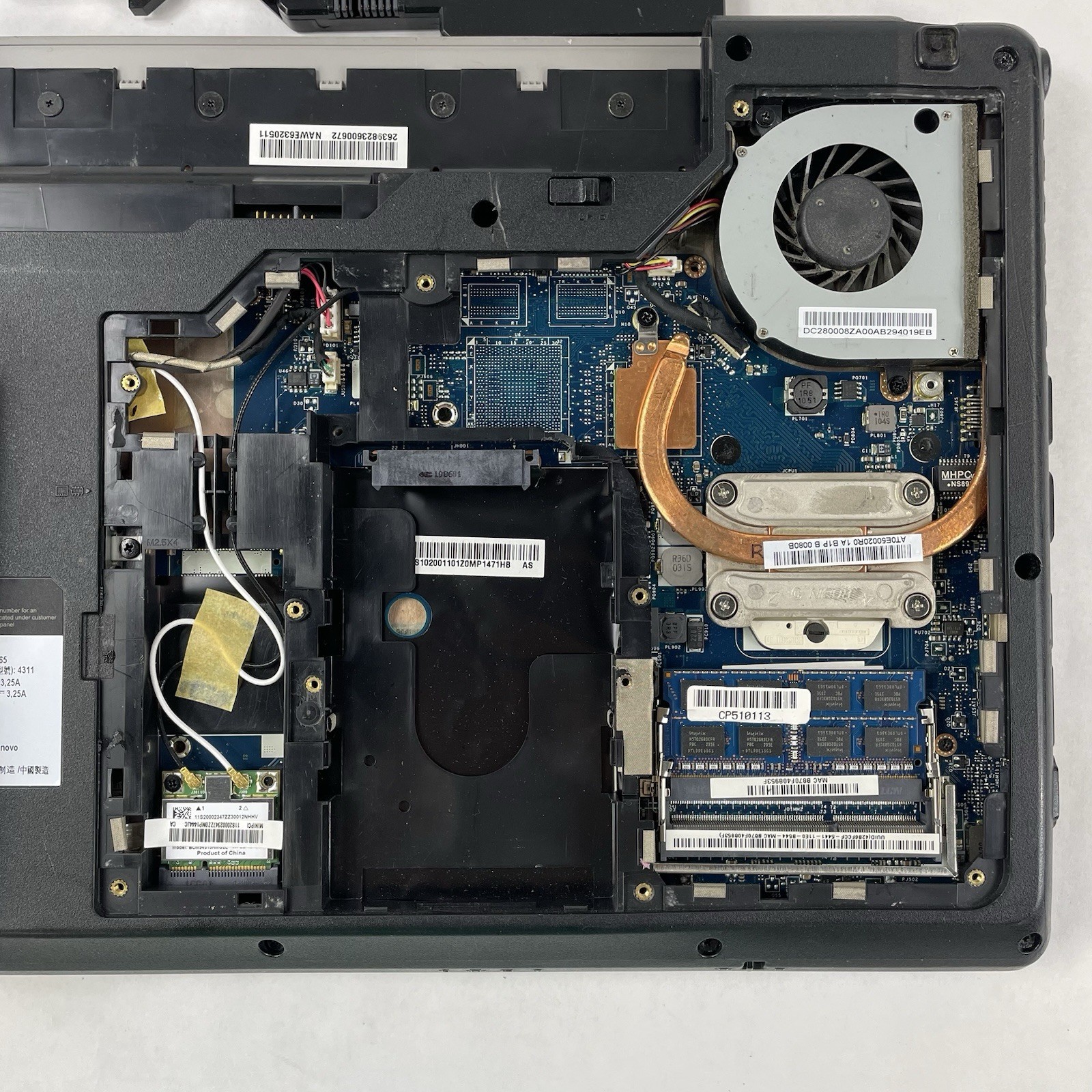 Lenovo IdeaPad Z565 15.6″ AMD Phenom 2 N660 3.0GHz 4GB RAM No SSD/OS/AC/Battery