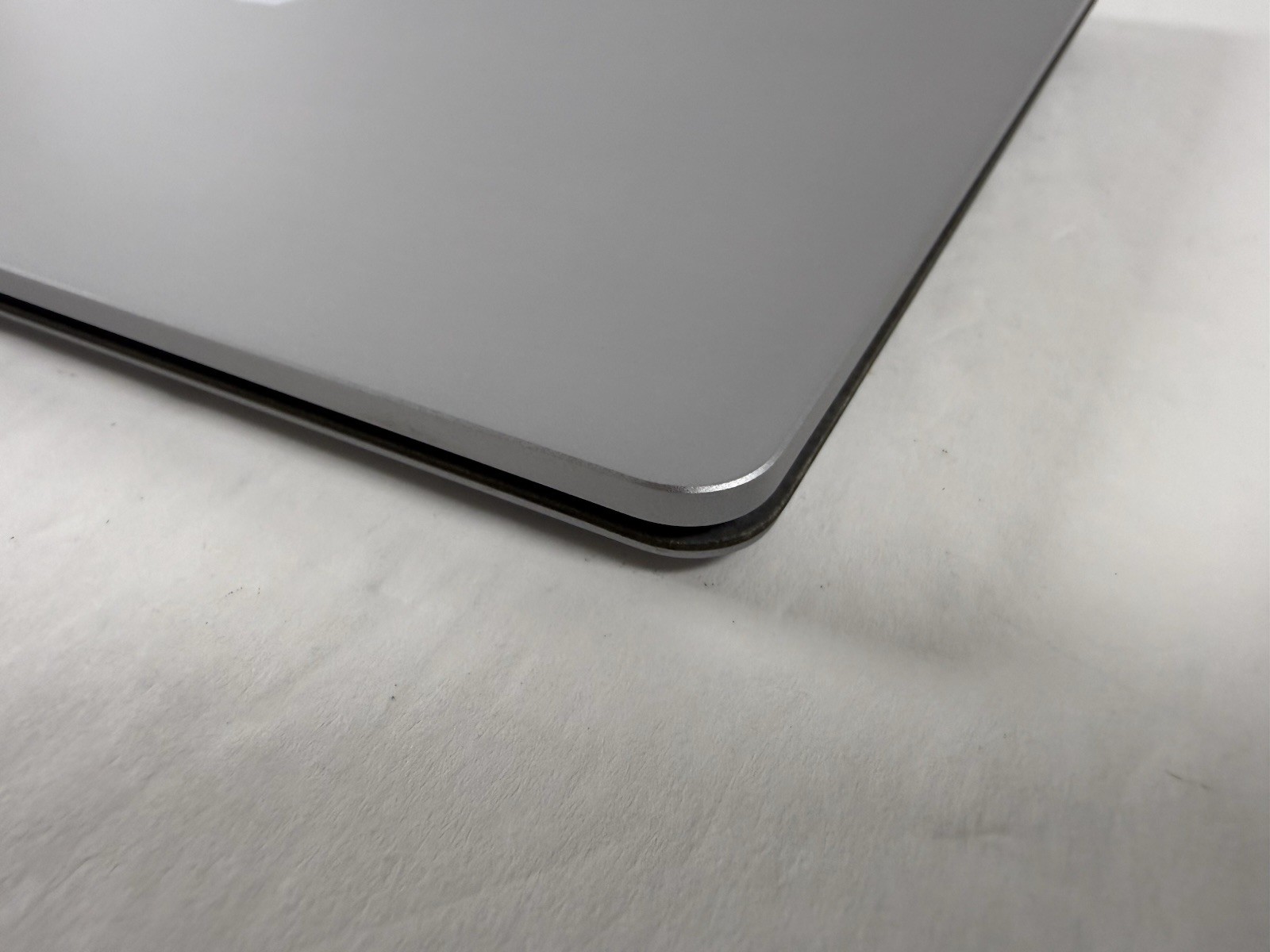 Microsoft Surface Laptop 5 13.5” 1950 Intel Core i7-1265U 16GB RAM 512GB NVME
