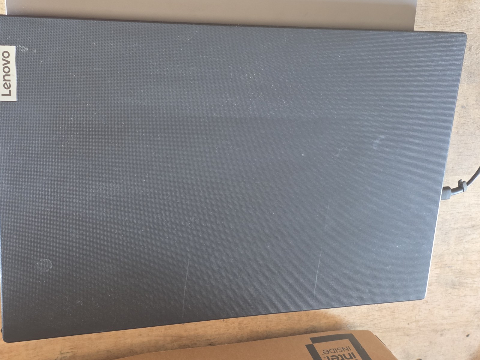Lenovo V15 G5 Irl Core 7 240h 16gb 1tb Adapter
