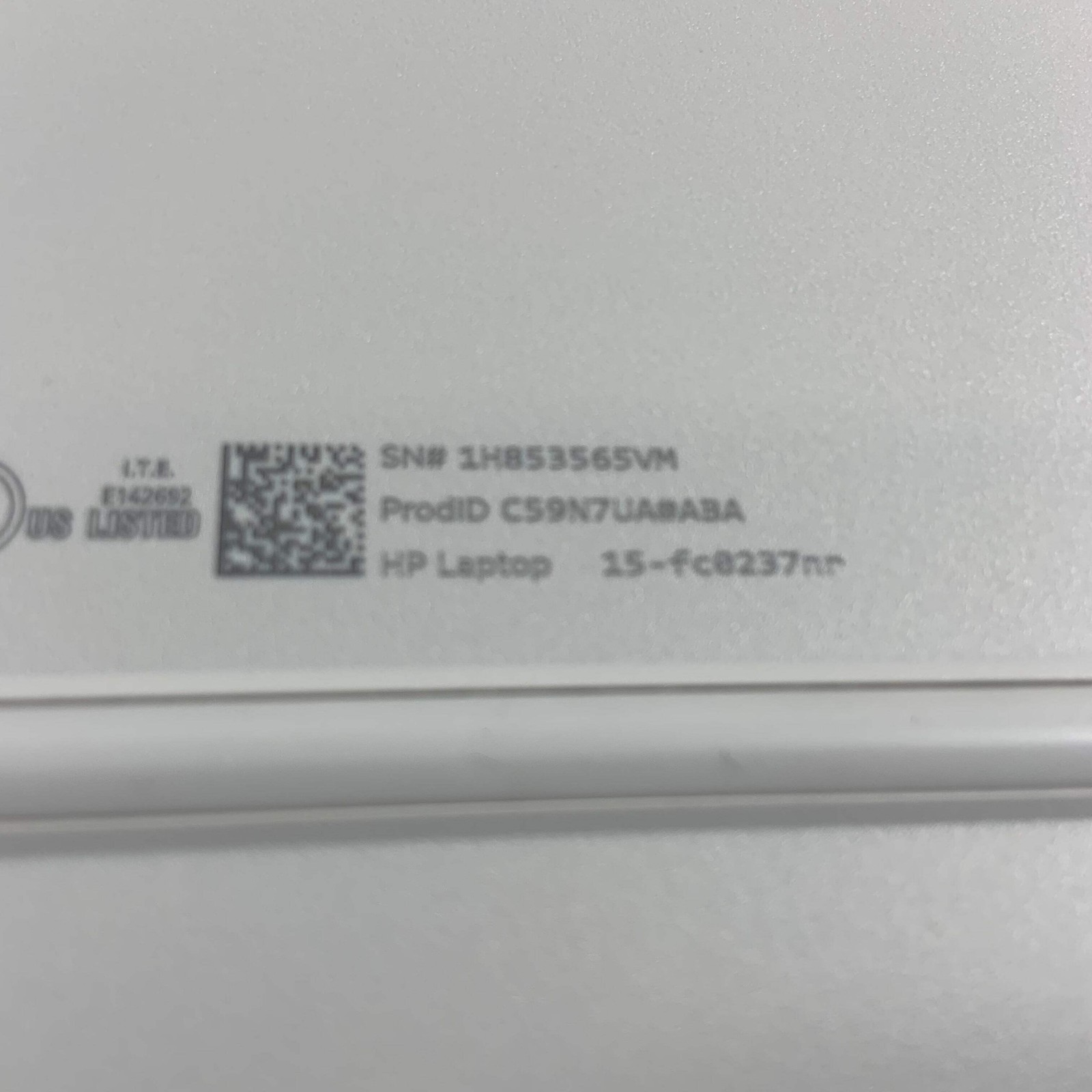 HP Pavilion 15-FC0237NR 15.6″ Ryzen 7 5825U 2.0GHz 8GB RAM 512GB SSD