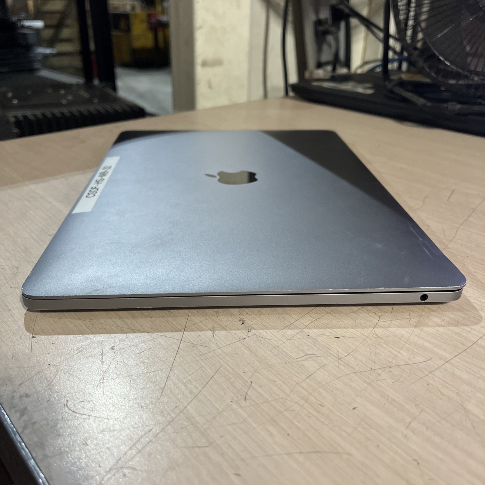 APPLE MACBOOK PRO 13″ MID-2017 CORE I5-7360U 2.3GHZ 8GB RAM NO HD